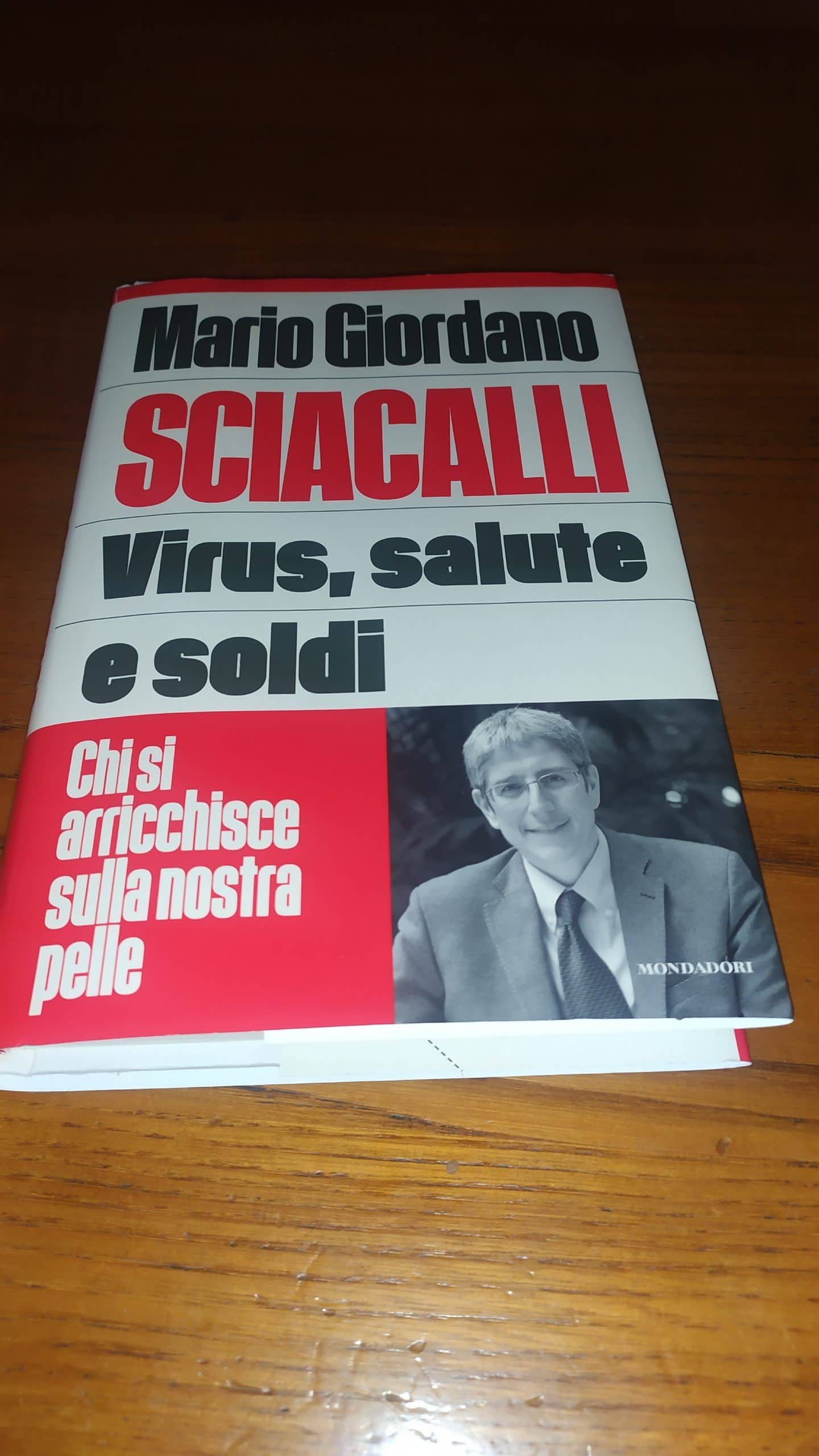 Sciacalli 18 Libro Di M Giordano Pubblicato Da Mondadori