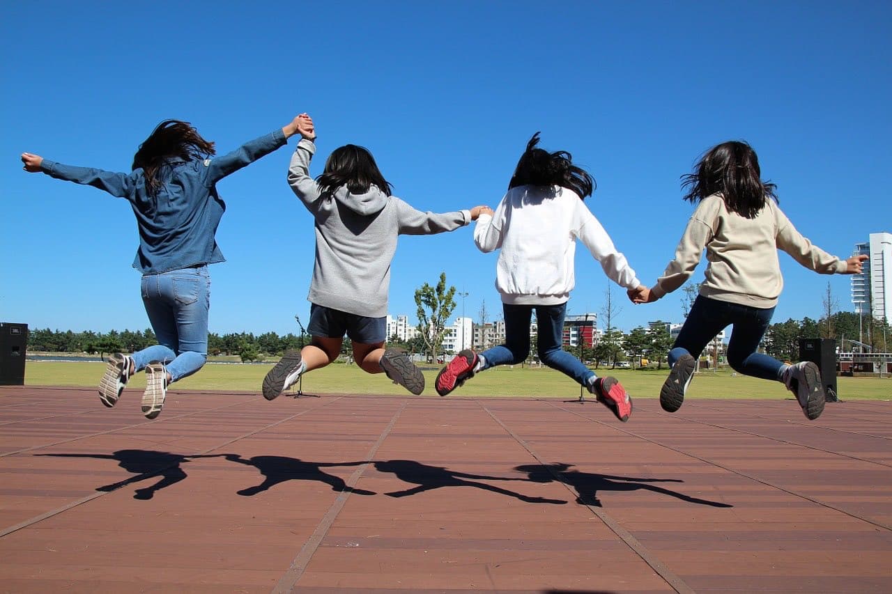Adolescenti e relazioni educative
