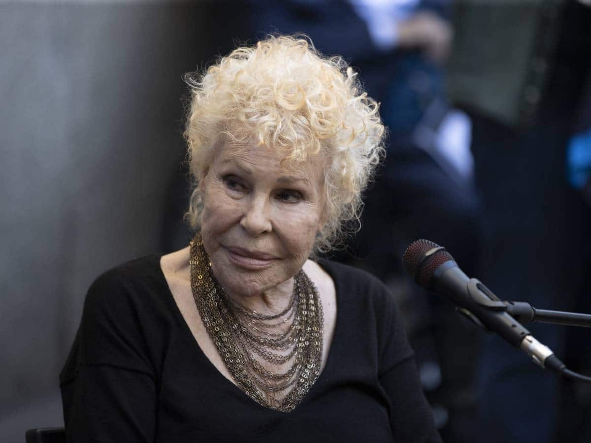 Lifestyle. Ornella Vanoni si racconta in Vincente o perdente: il nuovo libro-confessione scritto con Pacifico