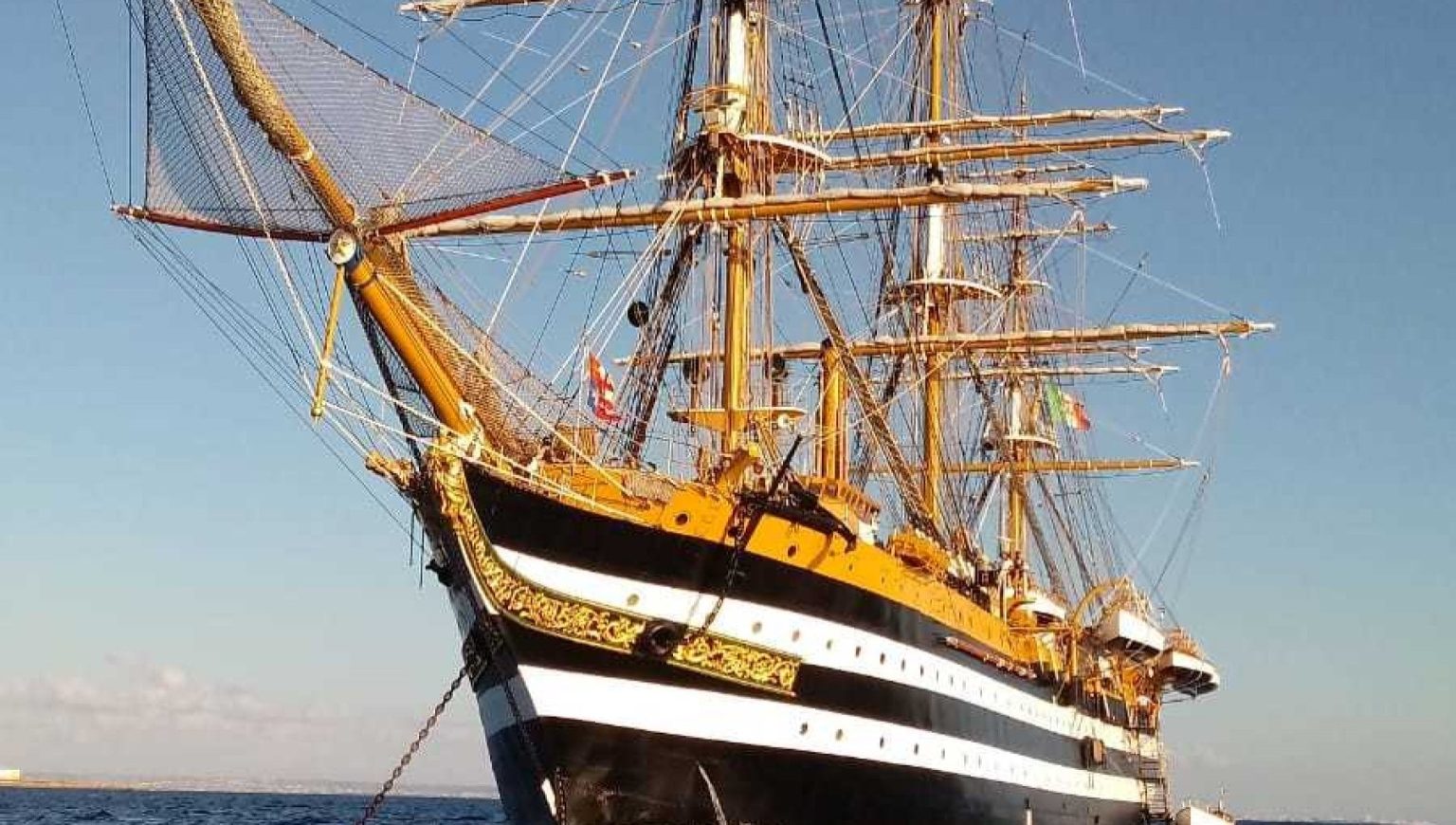amerigo vespucci nave