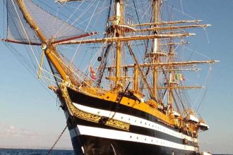 amerigo vespucci nave