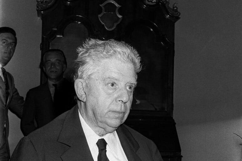ossi di seppia eugenio montale