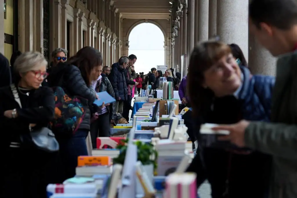 portici di carta 2025