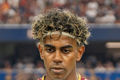 Lamine Yamal ai Mondiali 2026: i libri sul rivale di Messi