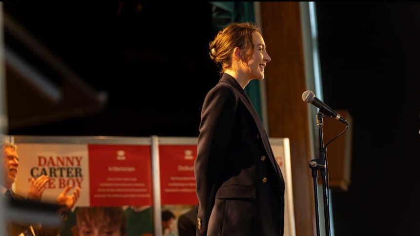 Saoirse Ronan in Bad Apples di Jonatan Etzler
