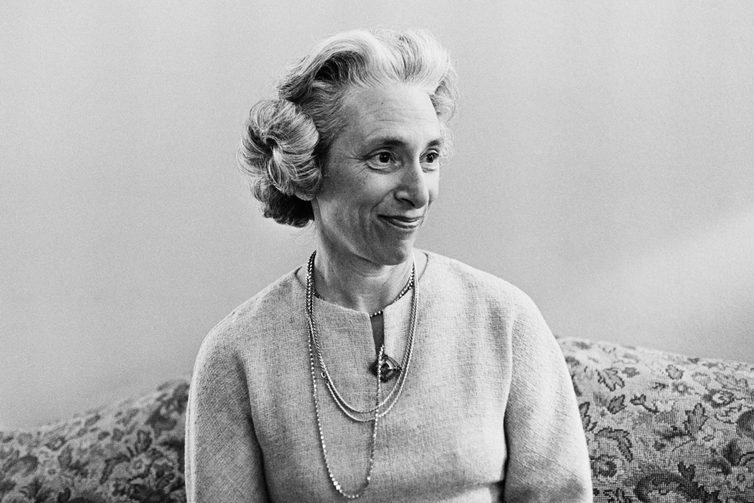 Barbara W. Tuchman, autrice di Tramonto di un'epoca