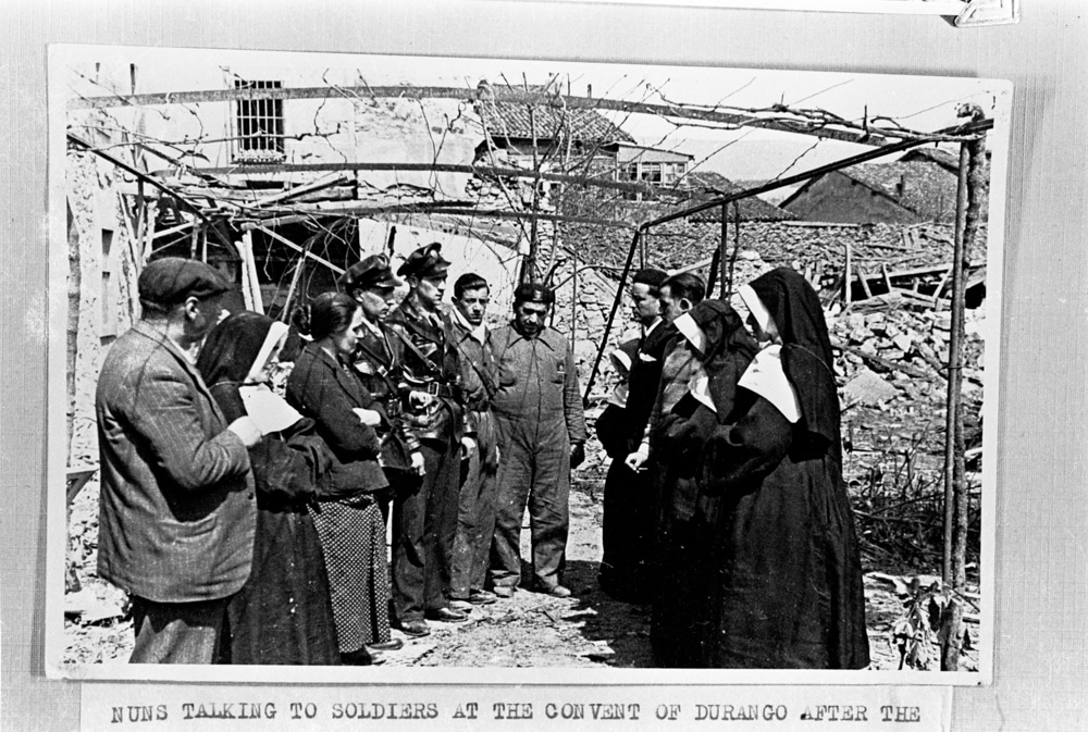 Durango dopo il bombardamento del 31 marzo 1937