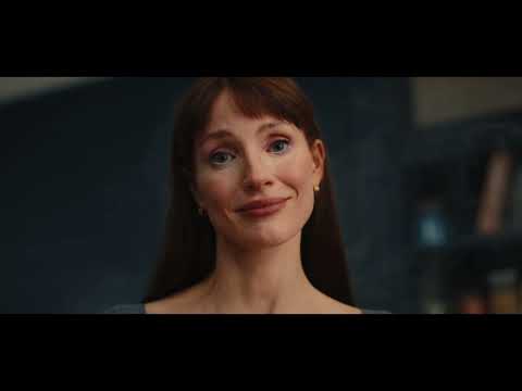Jessica Chastain e Bela nel film Mammina