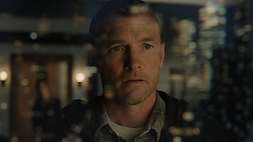David Burroughs nella miniserie Netflix Ovunque tu sia