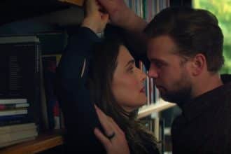 Rachel Weisz e Leo Woodall in Vladimir su Netflix