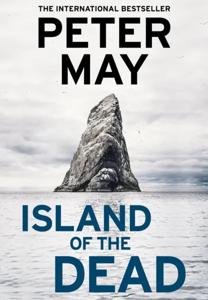 Copertina originale del romanzo Island of the Dead di Peter May