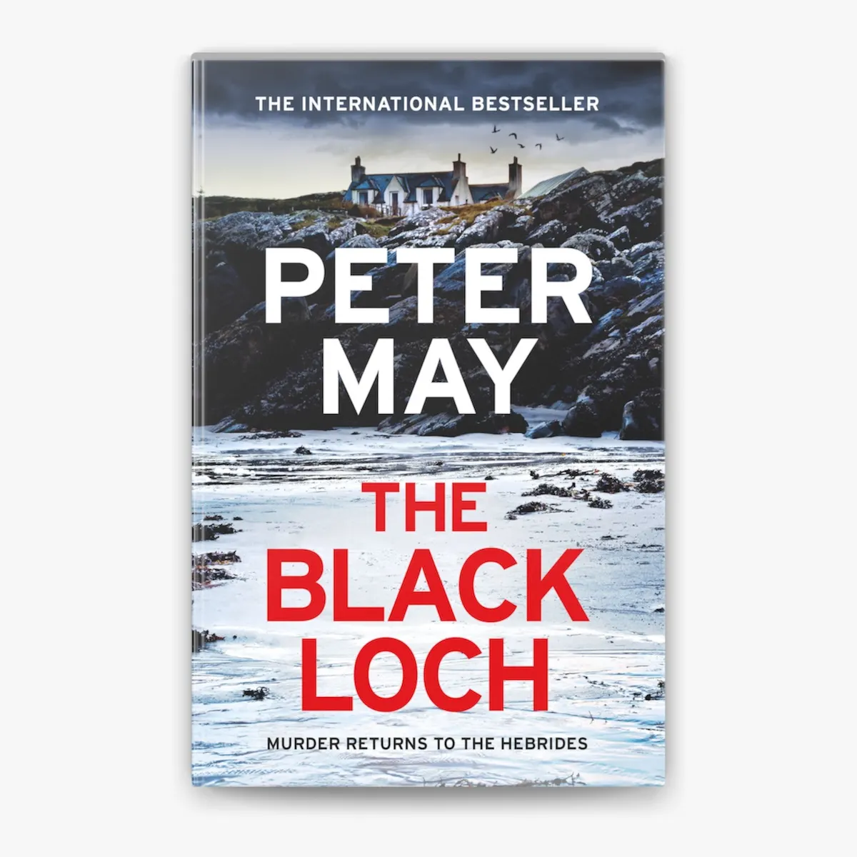 Copertina in inglese di The Black Loch di Peter May, quarto romanzo della serie di Lewis